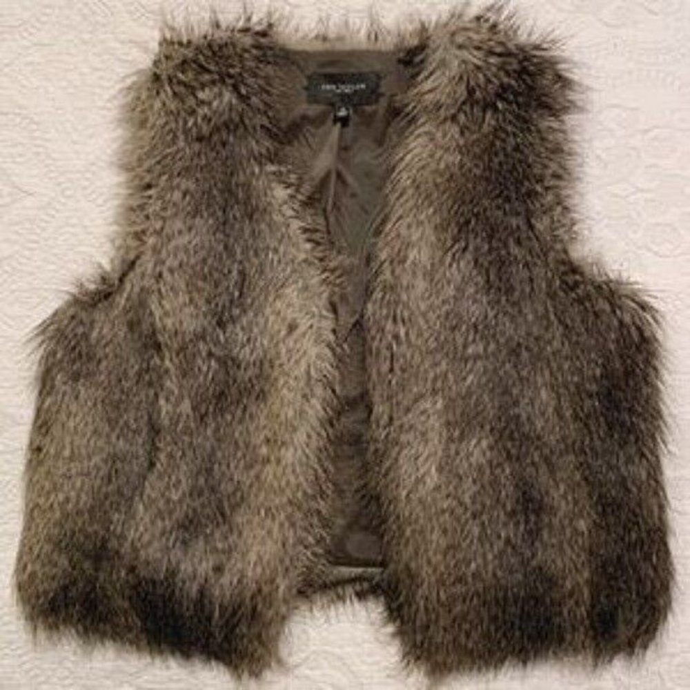ANN TAYLOR Vegan Faux Fur Vest Size Small Browns Fully Lined Hidden Chest 38"